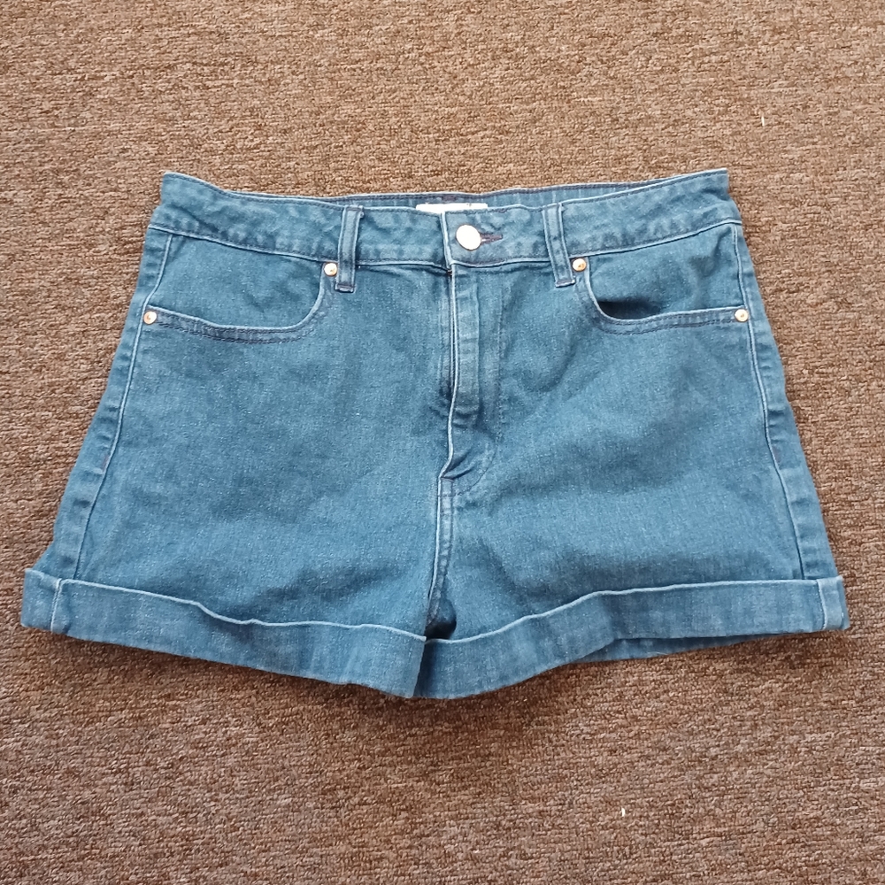 high waisted shorts